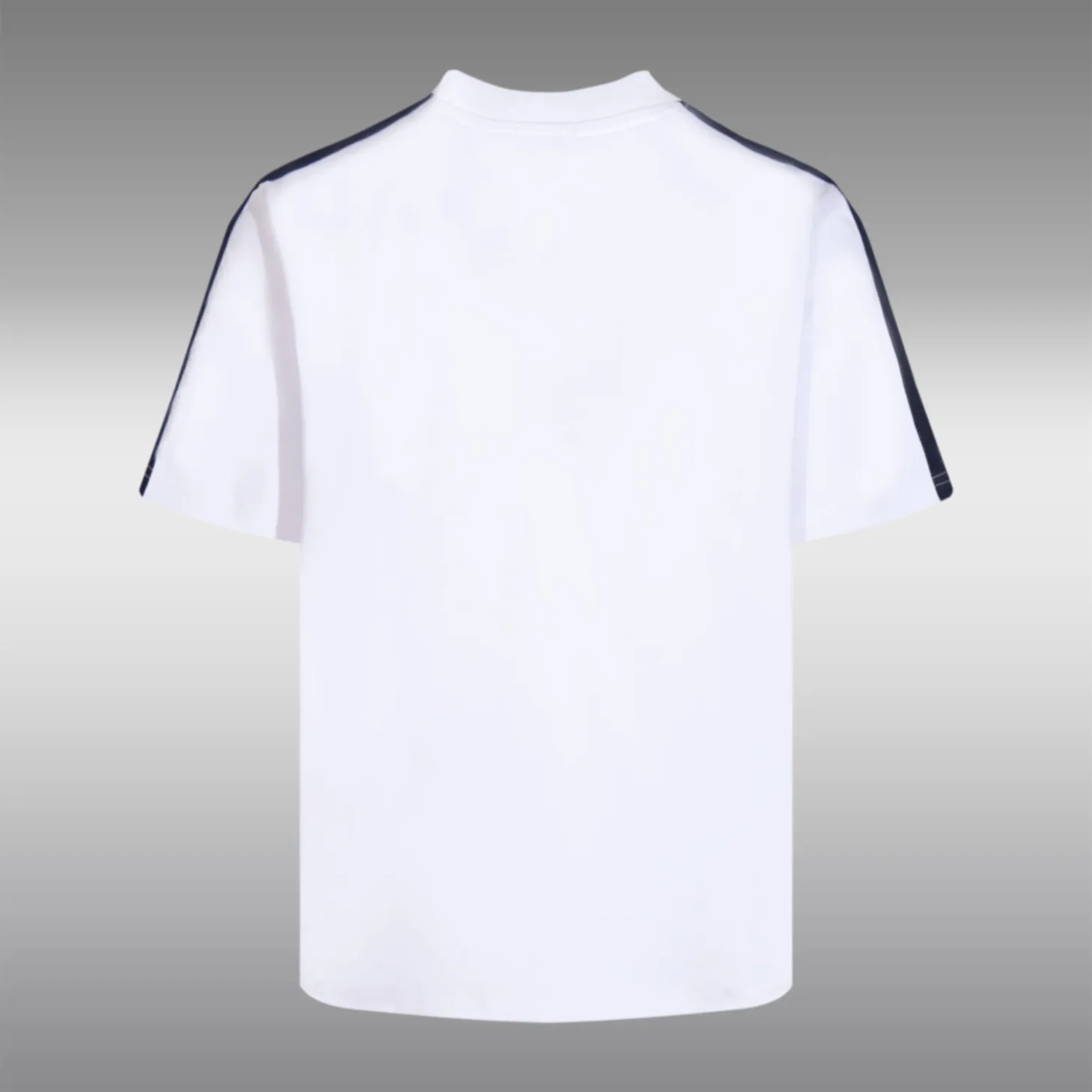 《Moncler~ 》2024New Arrival ， Quality T ， , Versatile Quality ！ ‼ 32 250G ‼ ， ， ， ， T 🤪 Sizes：S-M-L-XL-2XL ：Black，White， ， Same Style